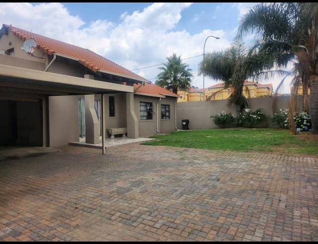 3 BEDROOM PROPERTY TO RENT IN ORMONDE
